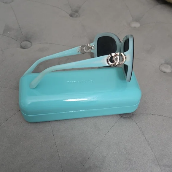 Tiffany & Co Black Sunglasses Modern Accessories - Picture 6 of 8